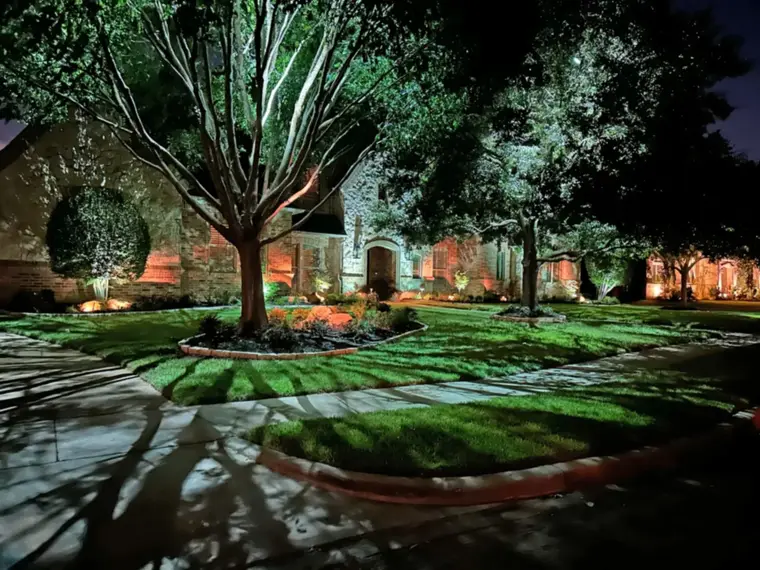 Landscape lighting in Preston Hollow, Dallas by TC Lighting &mdash; photograph 3