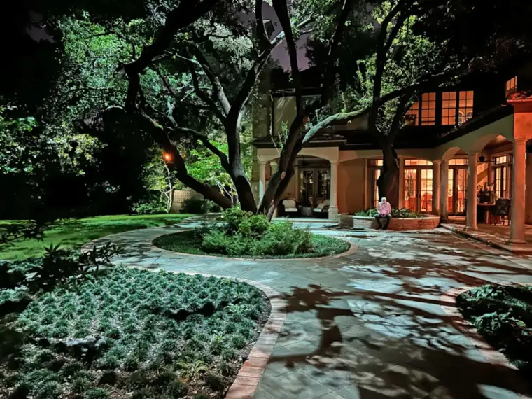 Landscape lighting in Preston Hollow, Dallas by TC Lighting &mdash; photograph 15