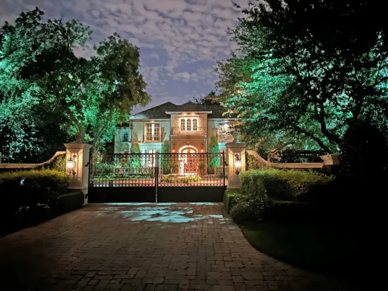 Landscape lighting in Preston Hollow, Dallas by TC Lighting &mdash; photograph 25
