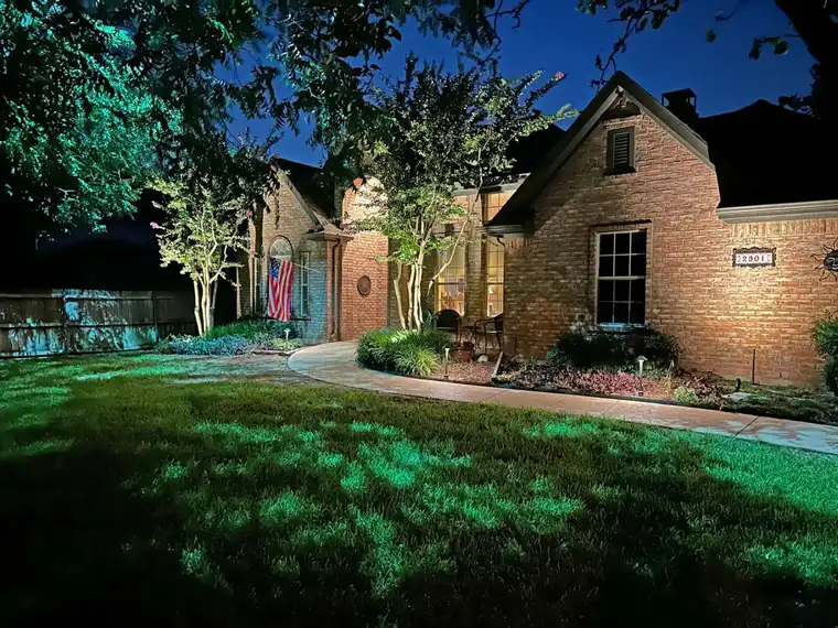 Landscape lighting in Preston Hollow, Dallas by TC Lighting &mdash; photograph 30